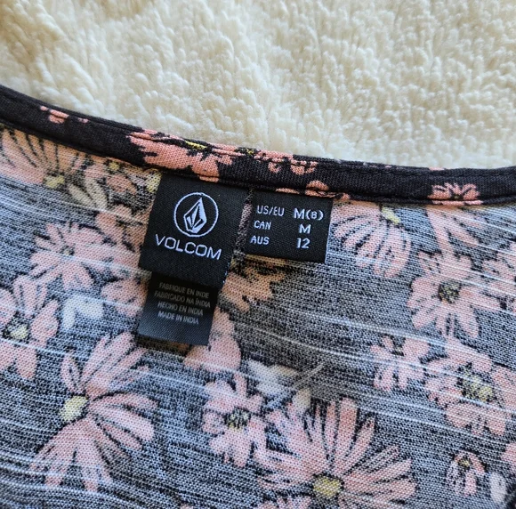 NEW Volcom Crunk Punk Dress SPN Size M Floral Black Pink Color Women's Vacation - Picture 5 of 14